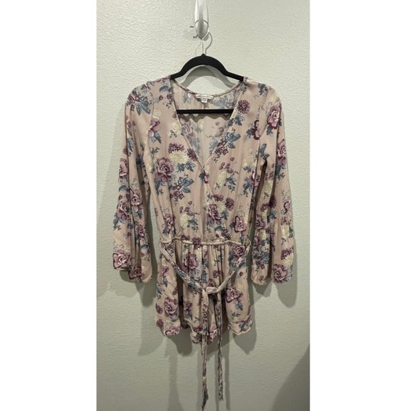 AMERICAN EAGLE Floral Bell Sleeve Romper - Picture 3 of 8